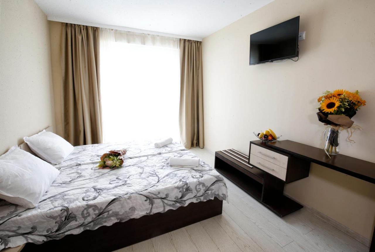 Stayinn Rainbow Houses Beachfront By Asteri Hotels Sunny Beach Exterior foto
