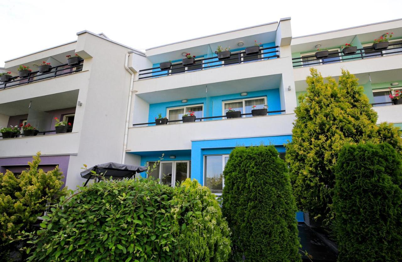 Stayinn Rainbow Houses Beachfront By Asteri Hotels Sunny Beach Exterior foto
