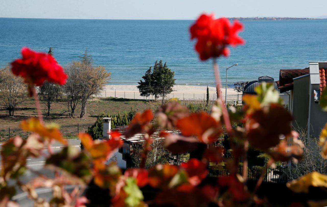 Stayinn Rainbow Houses Beachfront By Asteri Hotels Sunny Beach Exterior foto